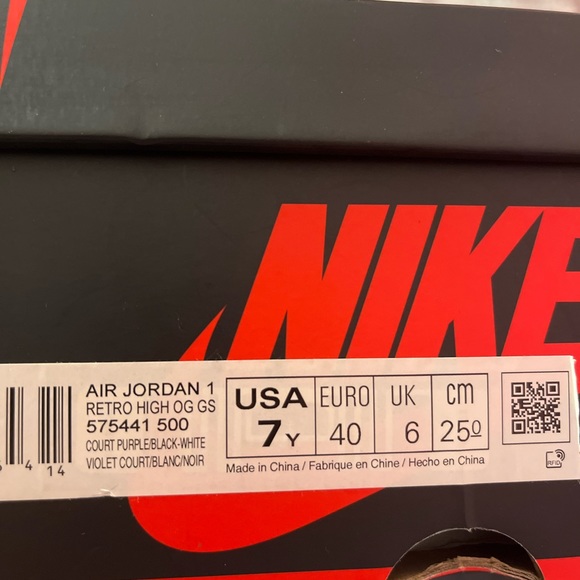 Court Purple Air Jordan 1 - Picture 2 of 7